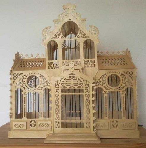 Vogelkäfig in Form eines Renaissance Schlosses